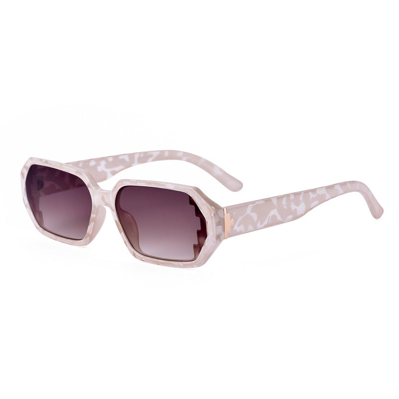 Wholesale Small Frame Irregular PC Sunglasses